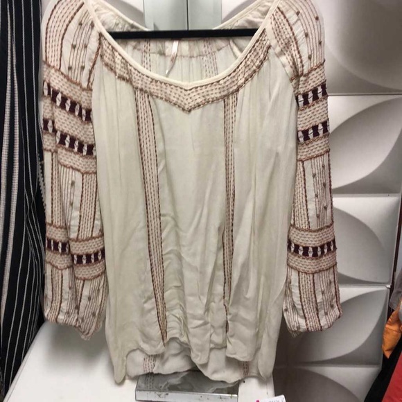 Elegant Cream and Brown Women's Blouse - Picture 1 of 1
